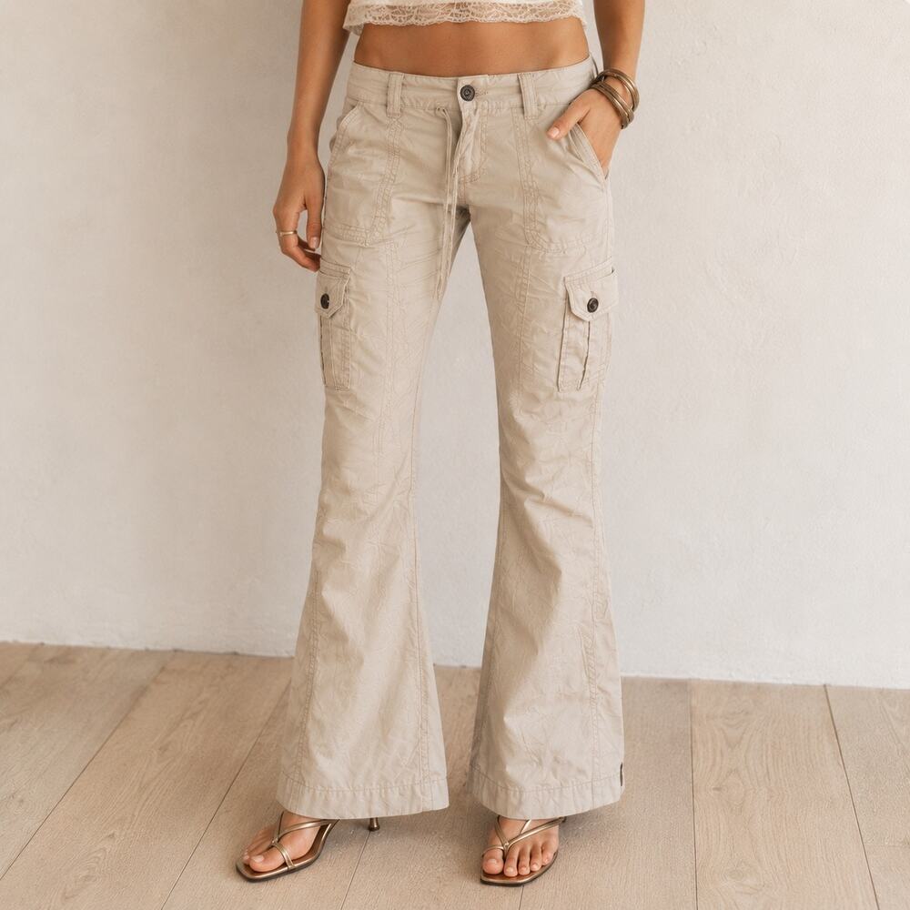Amethyst Y2K NWT Deadstock Khaki Low Rise Cargo Bootcut Capri Pants - Picture 4 of 14